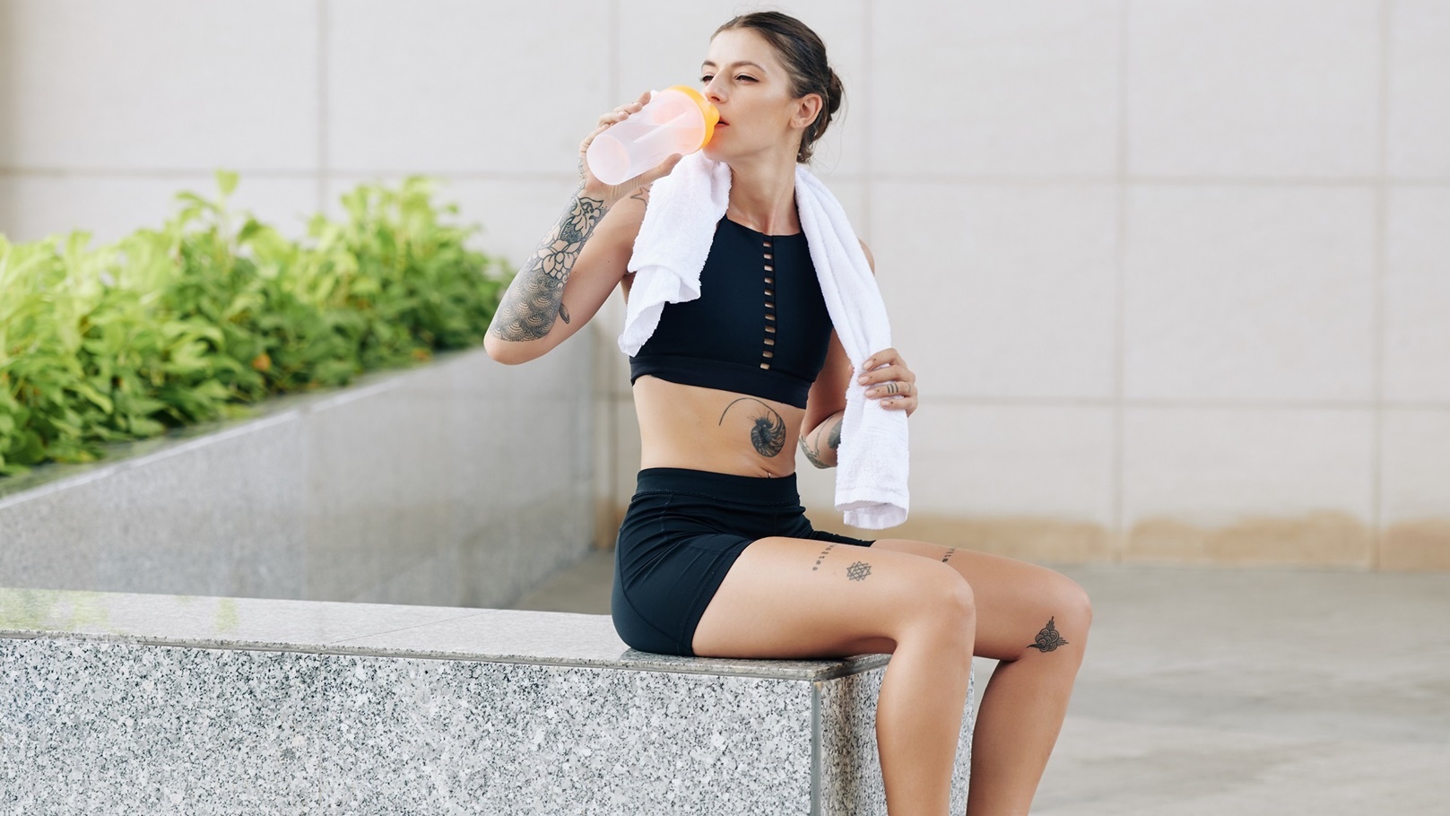 تناول المياه - فوائد شرب المياه الفوارة  -ماء فوار (2)