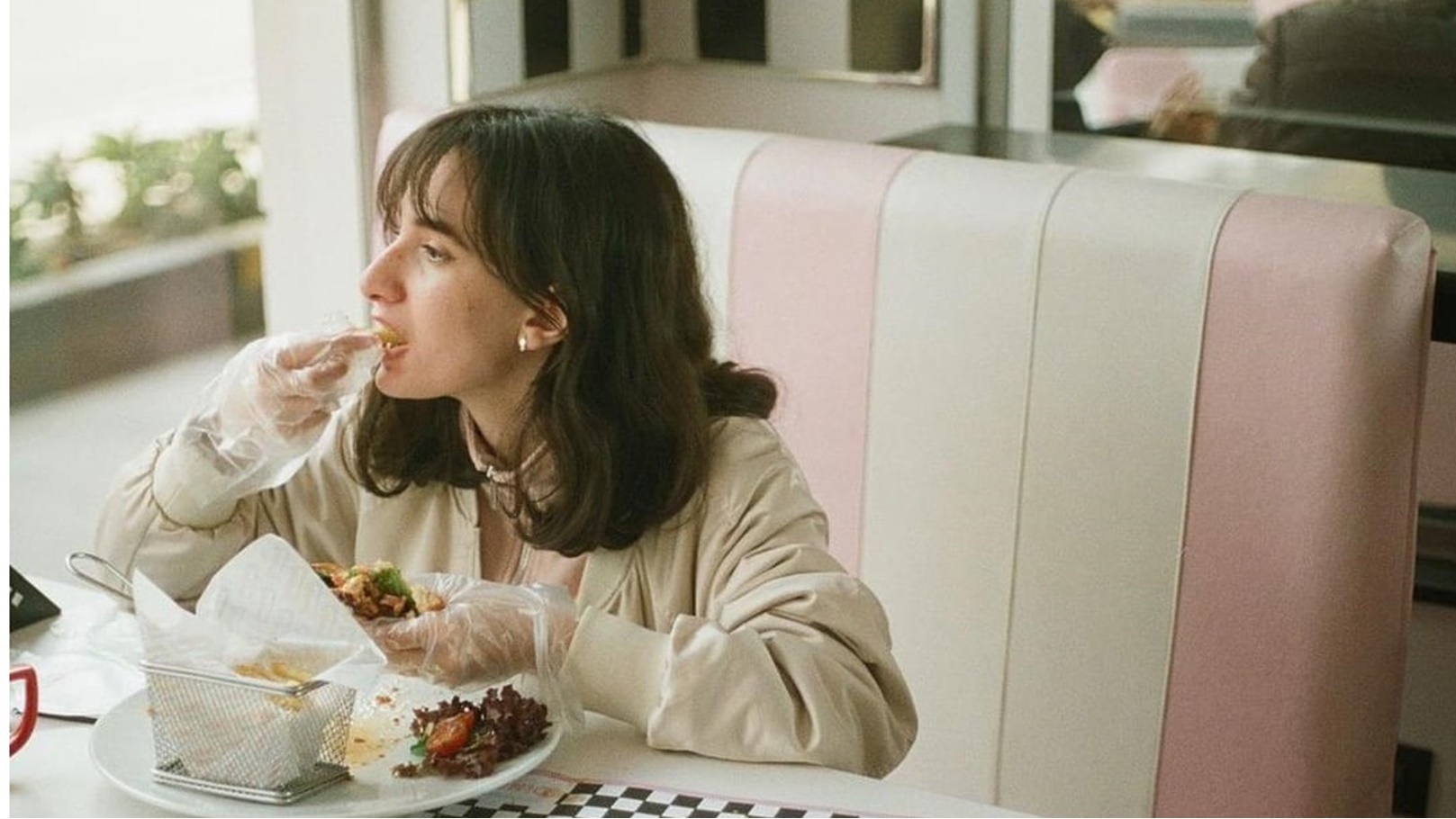 افتتاح فرع جديد من the diner