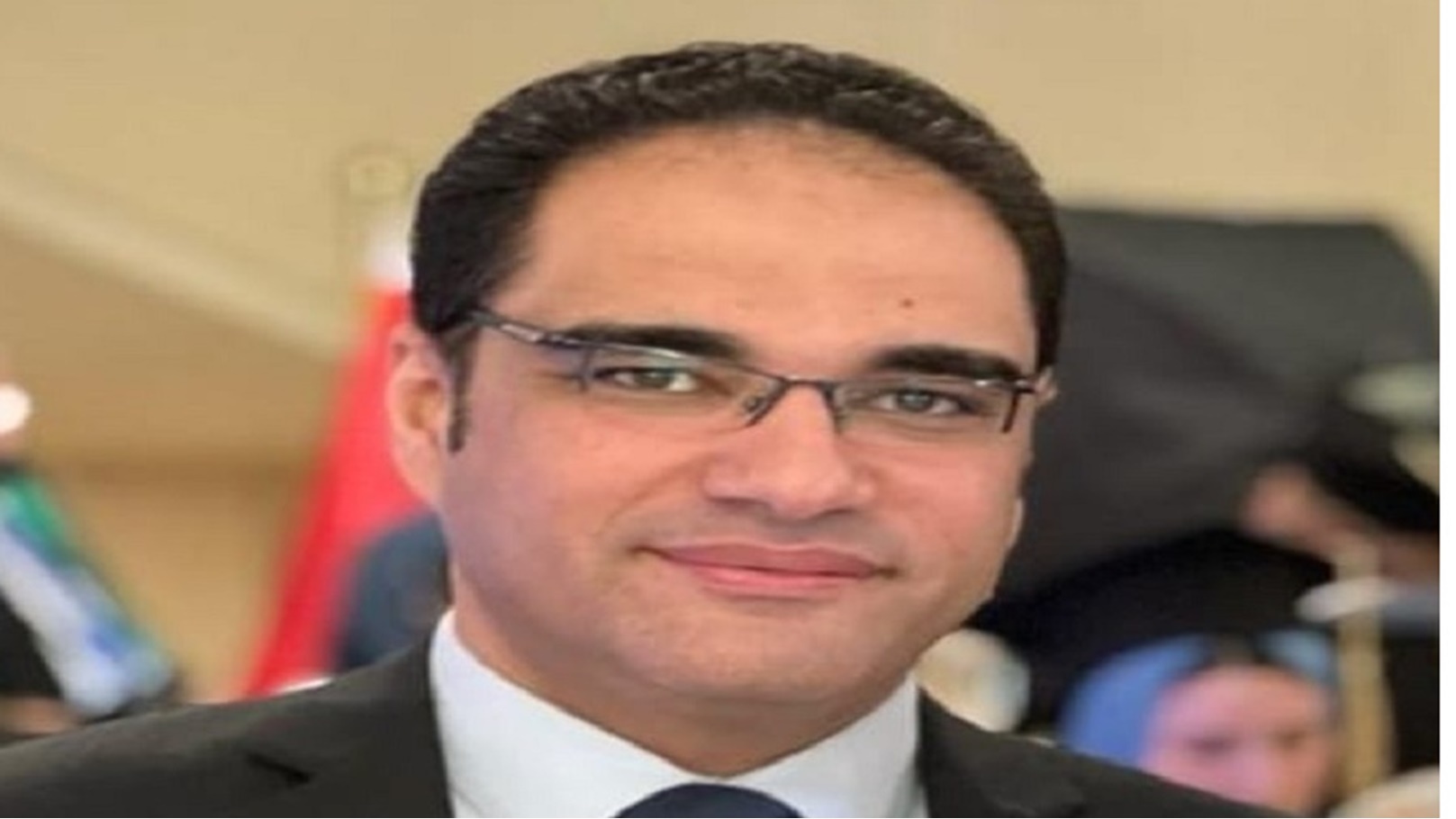 الدكتور أيمن الشاعر