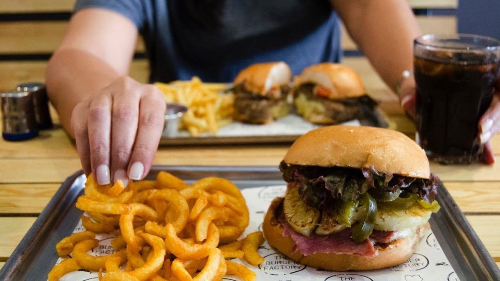 53926454_2277978852425612_8182083415240081408_n