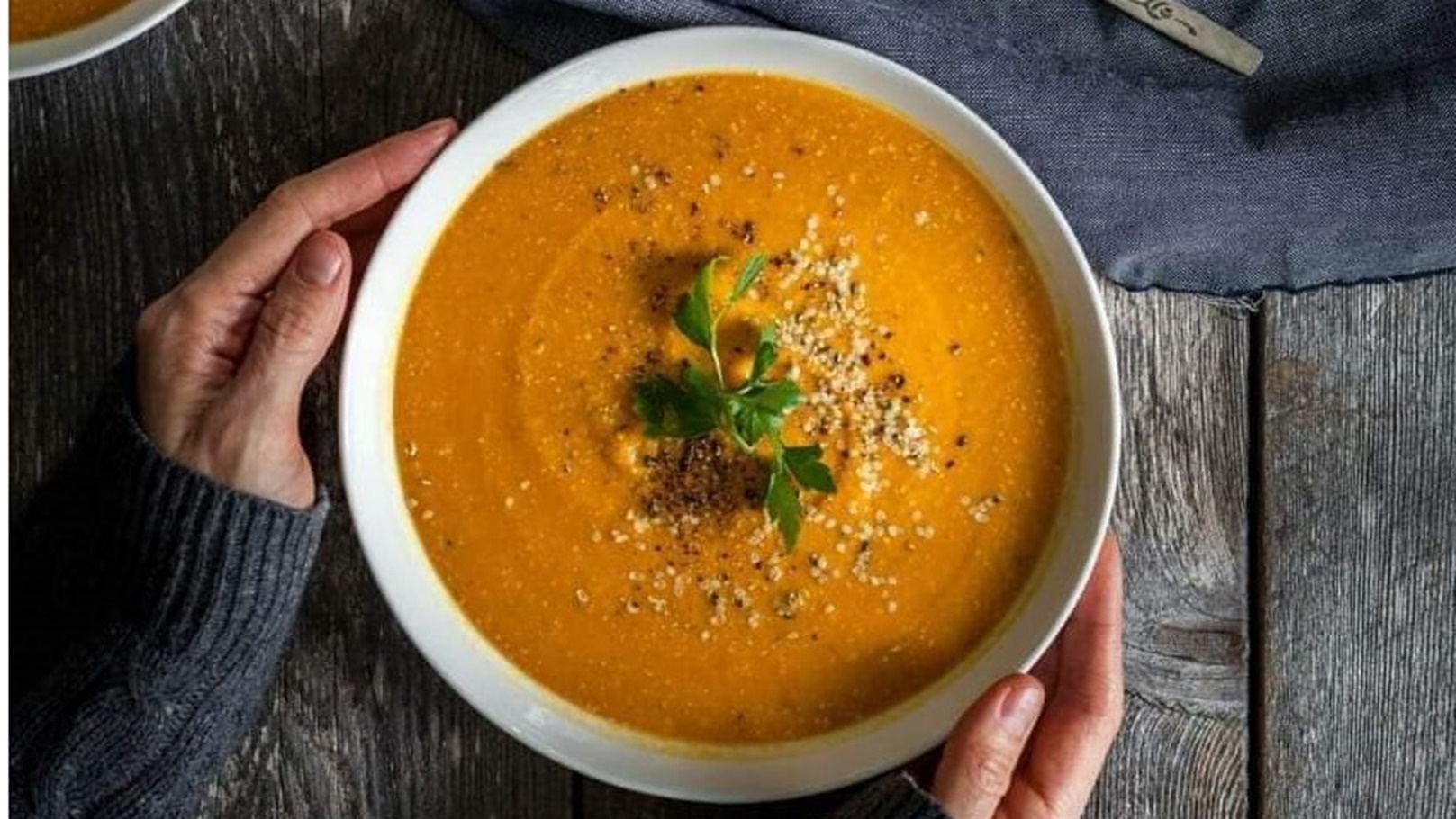 شوربة العدس