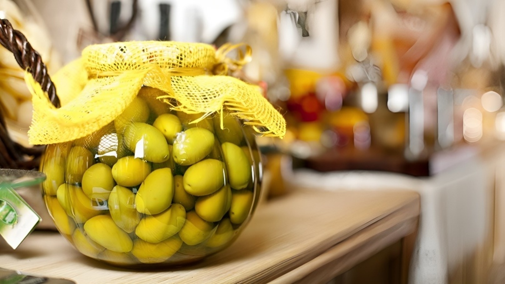 06d8fa9d-98a3-4ca8-8b51-488e744d6b17