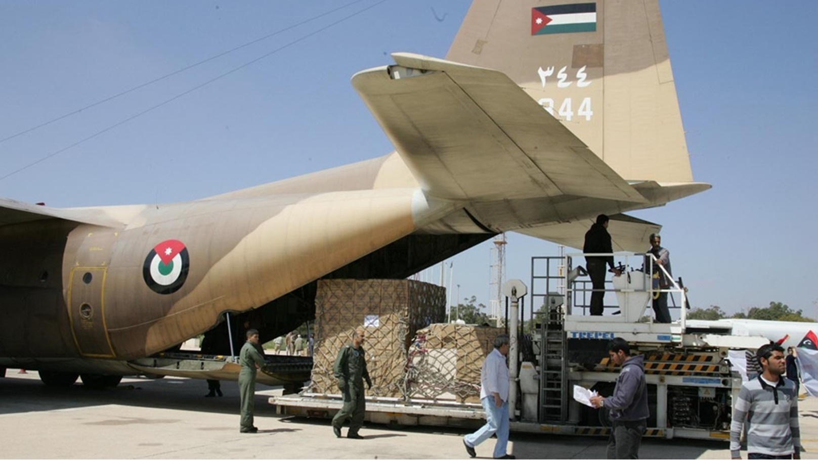 Jordan Hashemite Charity Organization (JHCO) loading humanitarian aid to Yemen - (AlGhad)