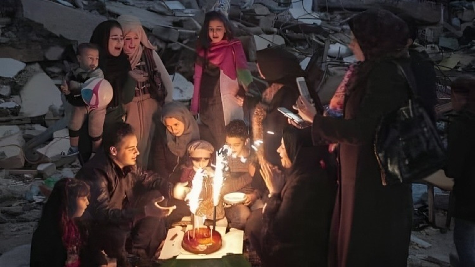 7f64e5c6-2dd7-4b15-9190-43e93bfc40d3-1