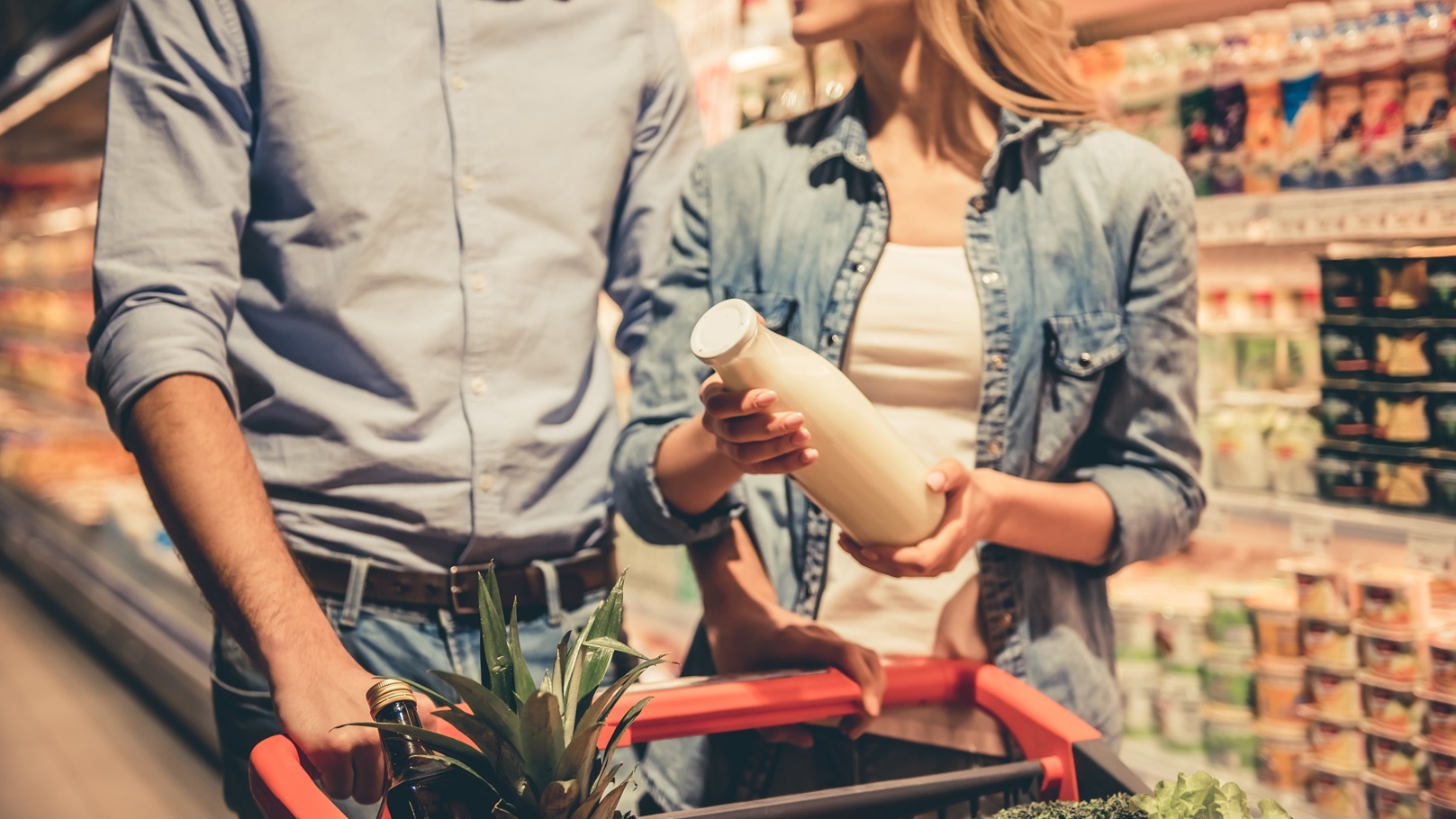 couple-at-the-supermarket-2021-08-29-16-29-05-utc (1)