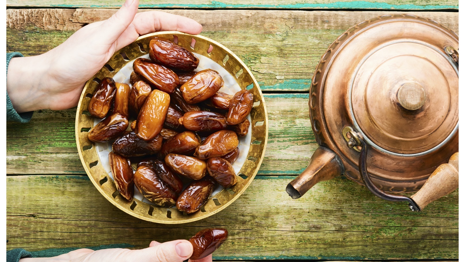 sweetness-of-dried-dates-for-tea-2021-09-01-07-47-17-utc