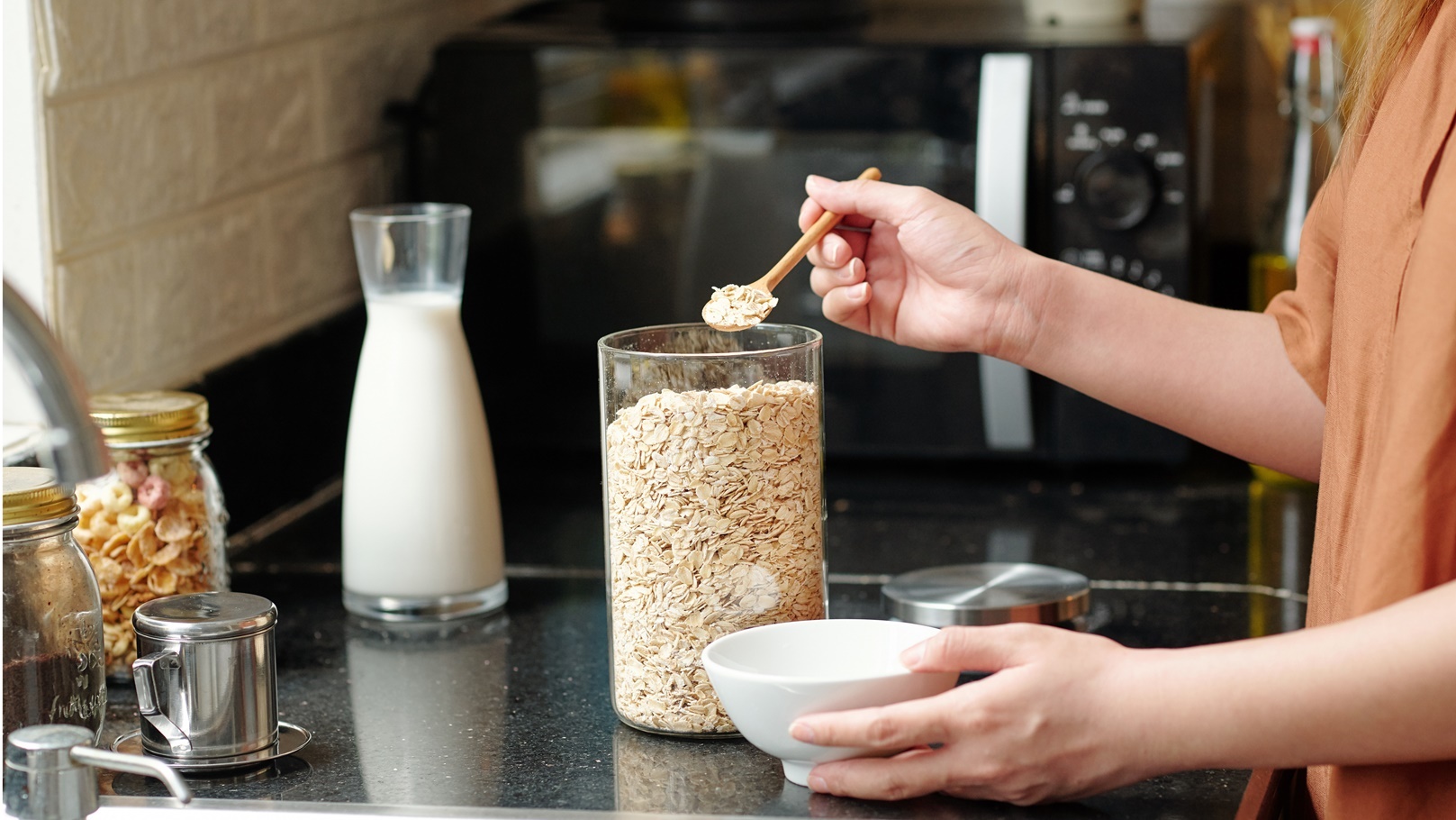 woman-making-instant-oats-2021-09-02-15-10-44-utc
