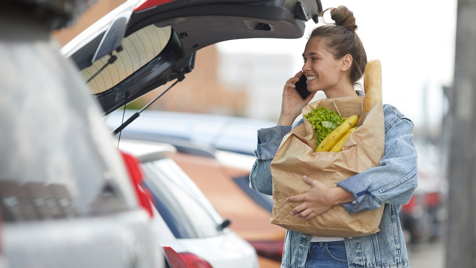 young-woman-packing-groceries-2021-09-24-03-58-40-utc