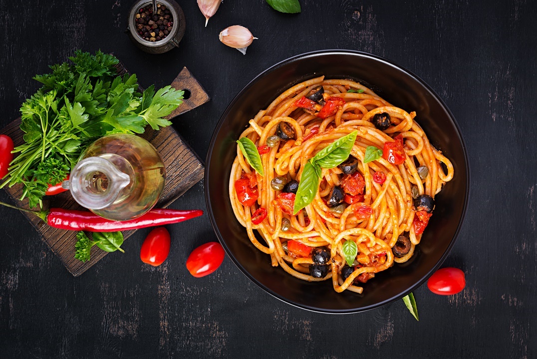 spaghetti-alla-puttanesca-italian-pasta-2021-09-04-15-24-37-utc