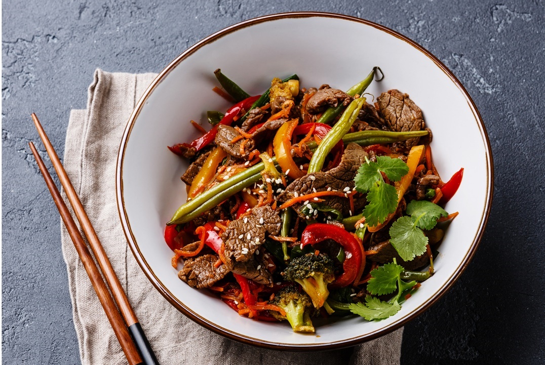 szechuan-beef-stir-fry-with-vegetables-in-bowl-on-2021-10-21-04-01-36-utc