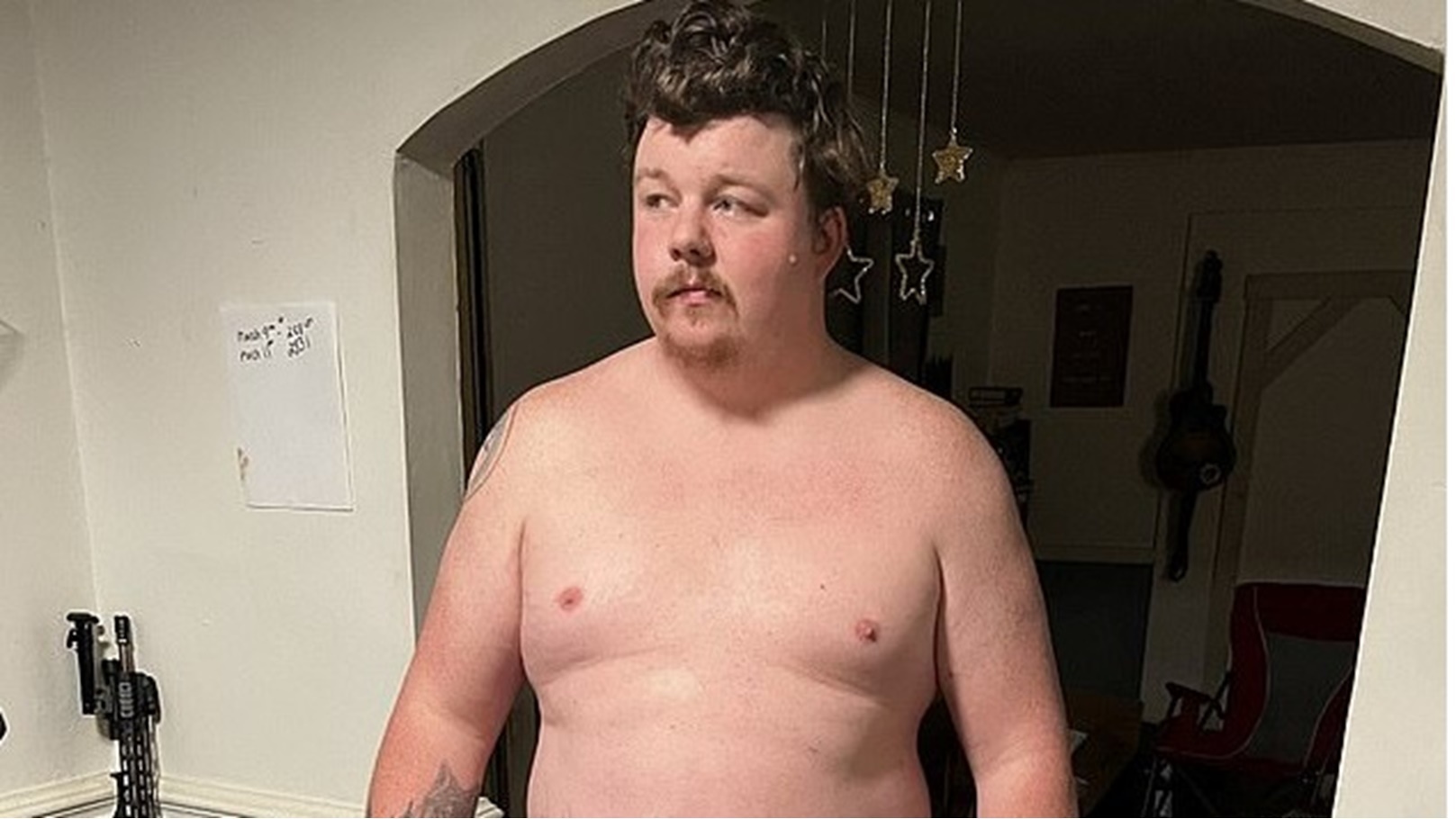 شاب يفقد وزنه