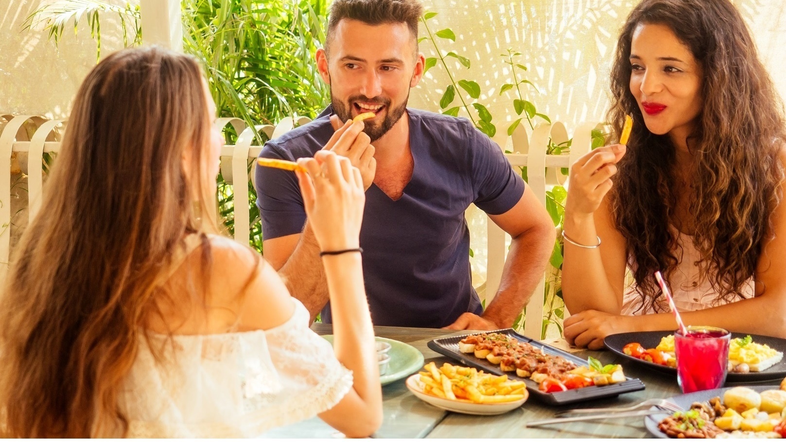 520225185343988649428