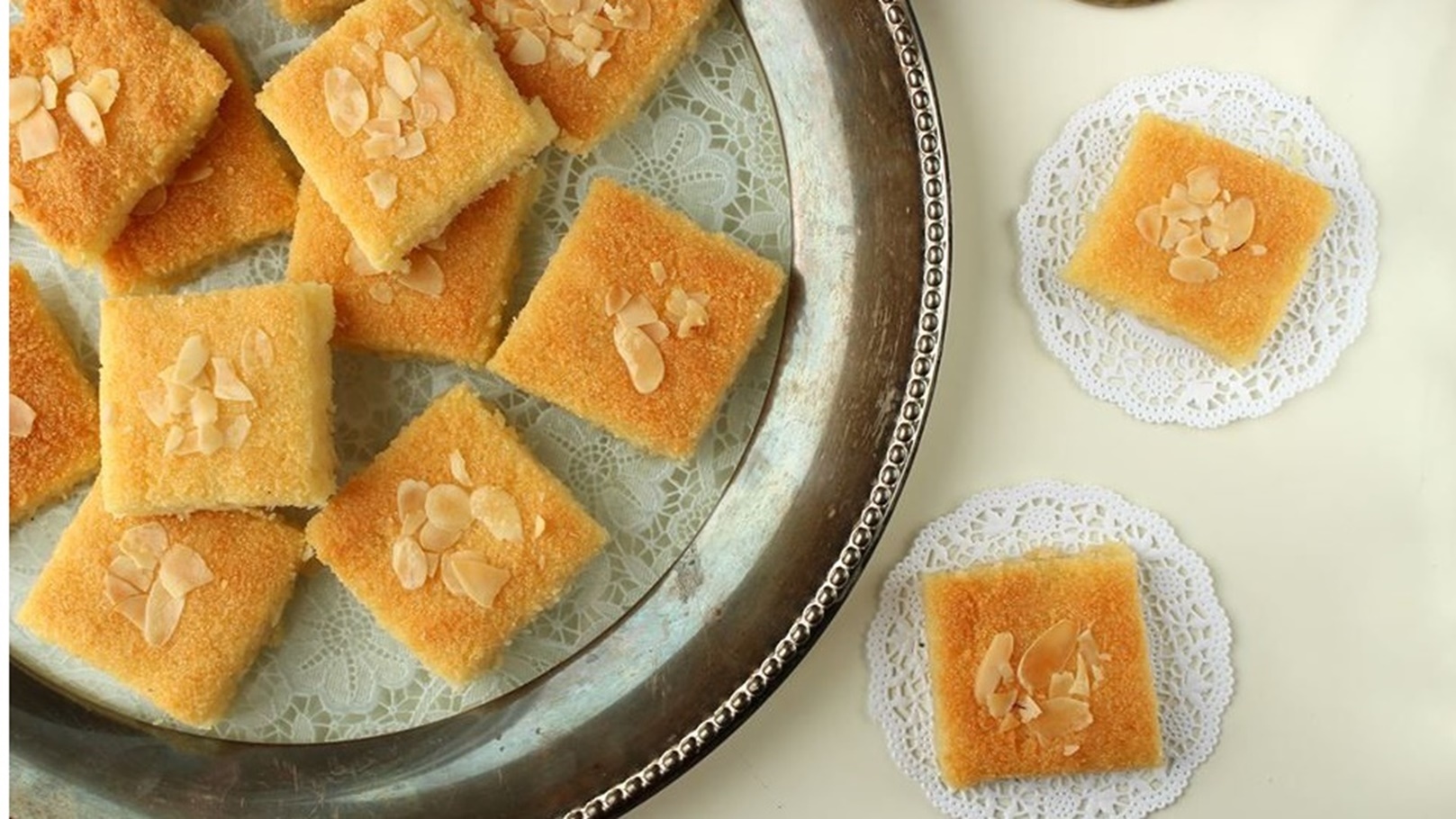 طريقة عمل هريسة جوز الهند بالسميد