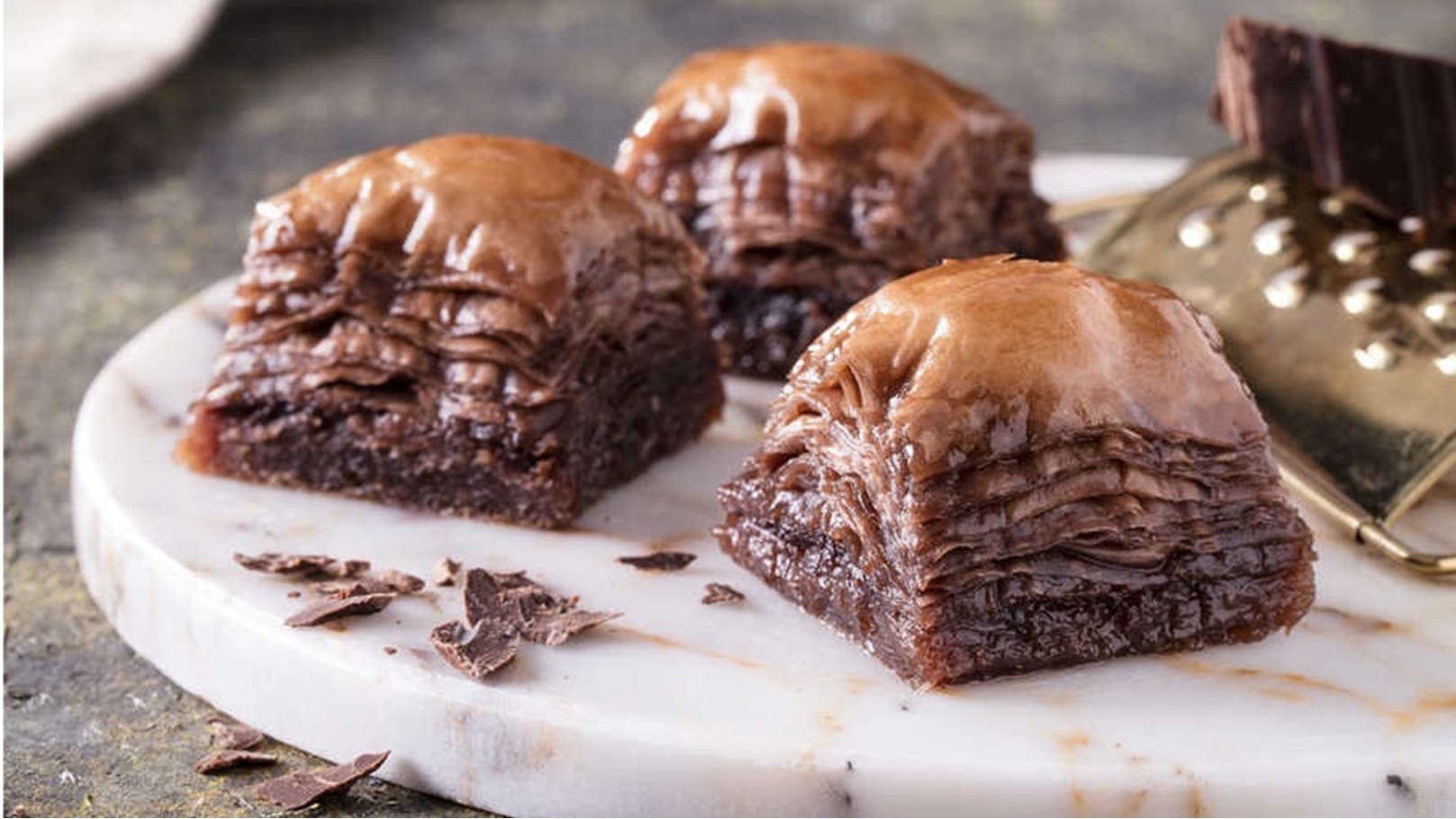 طريقة عمل بقلاوة بالشوكولاتة