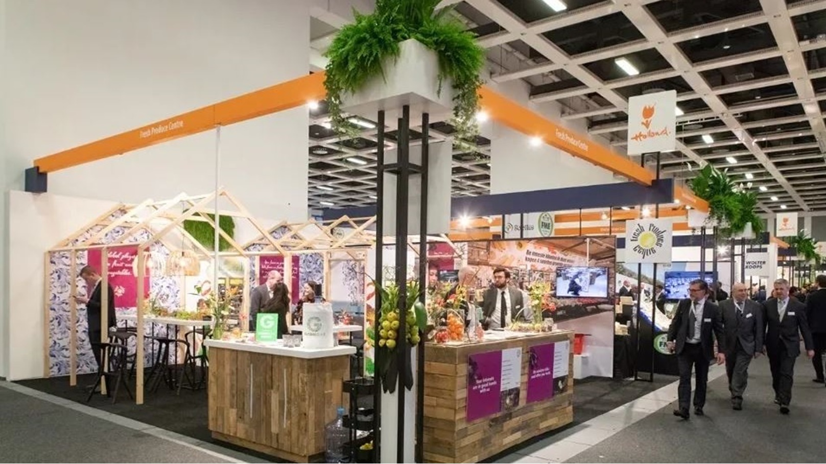 معرض فروت لوجستيكا