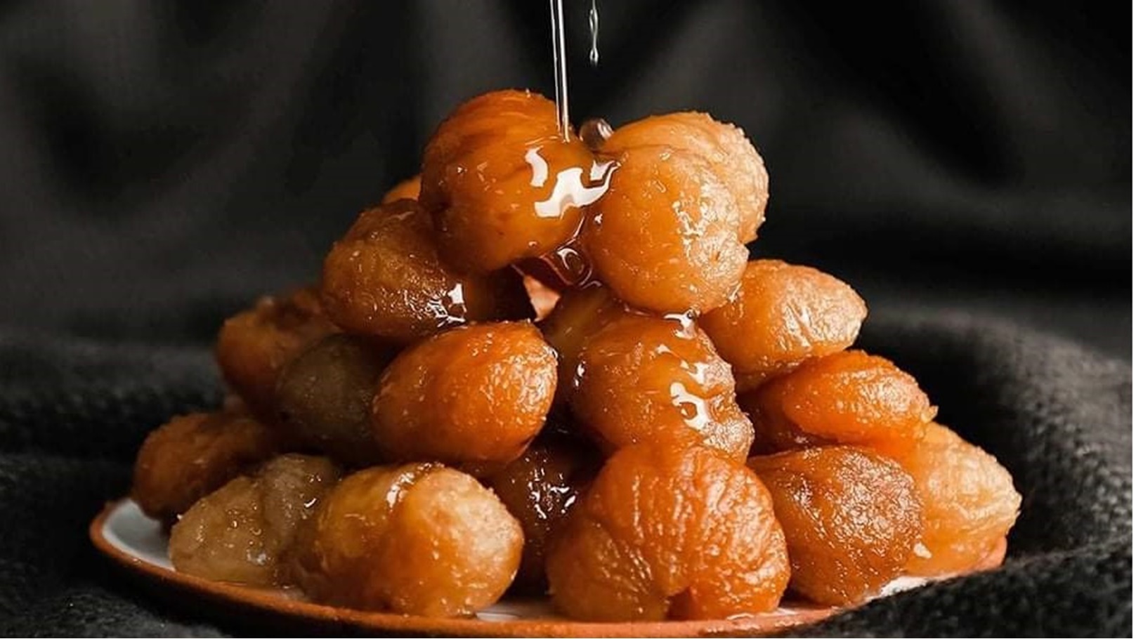 ٥-مارون-جلاسيه-علب-هدايا-٣٣٠جرام-٩قطع-مغلفه-ب٢٩٠ج