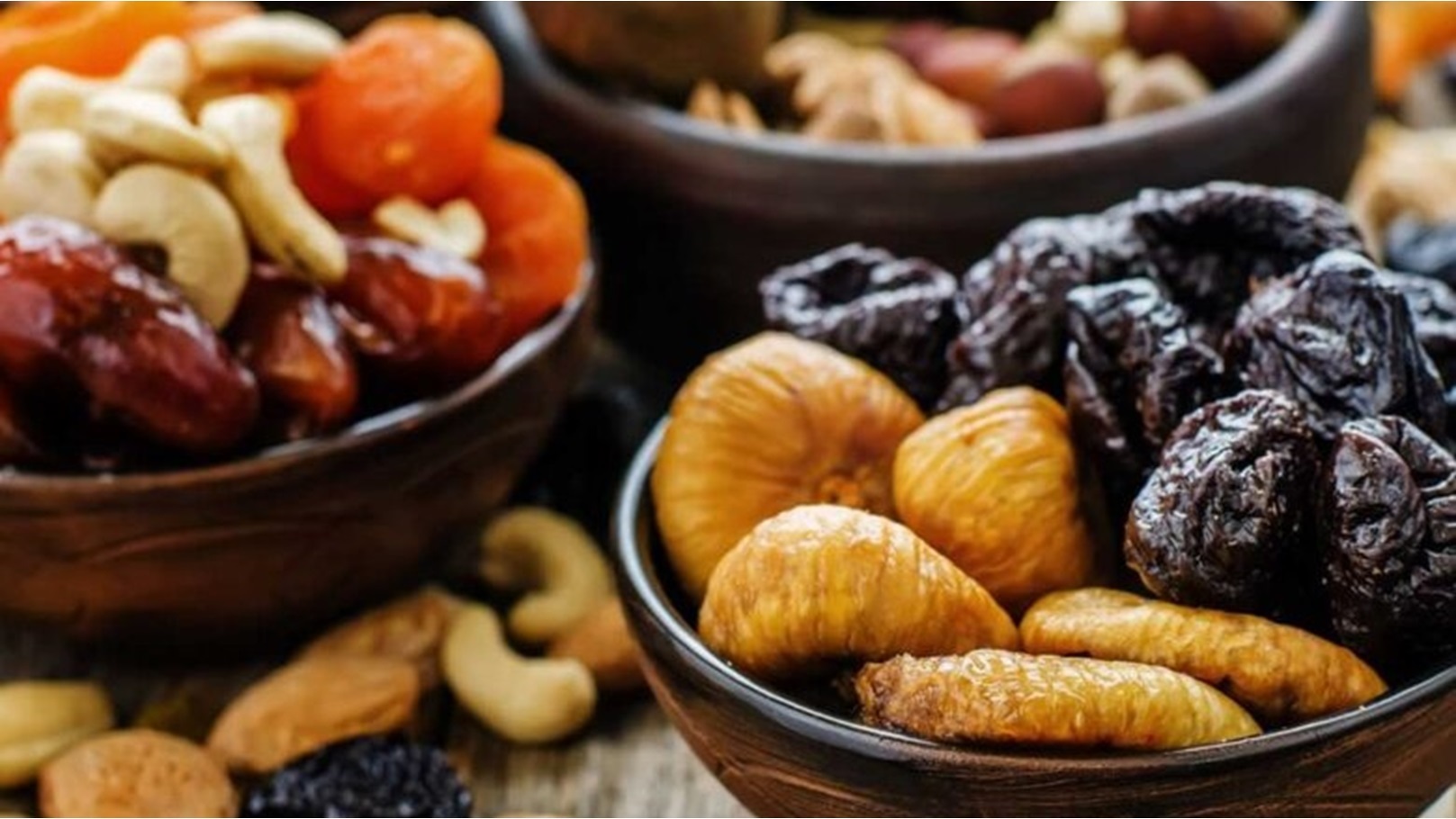 نقص المعروض يهدد: توقعات بتسجيل ارتفاع 30% في أسعار ياميش رمضان
