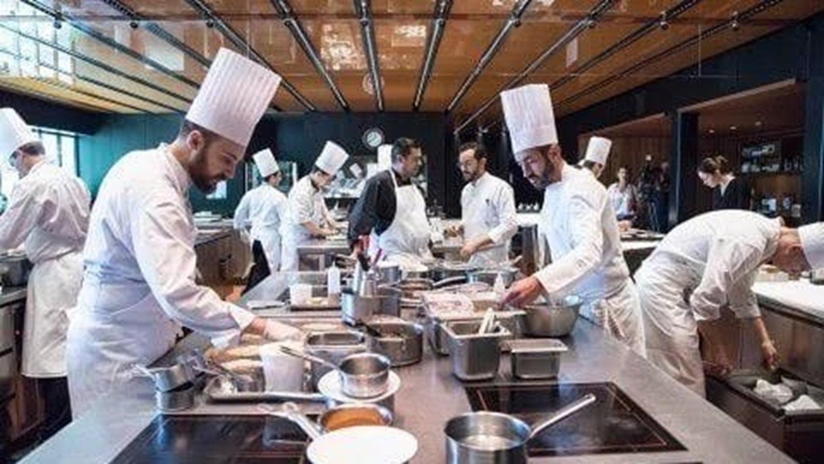 FF659C9A-4AA0-4CAD-A37F-D5E77F95CA00