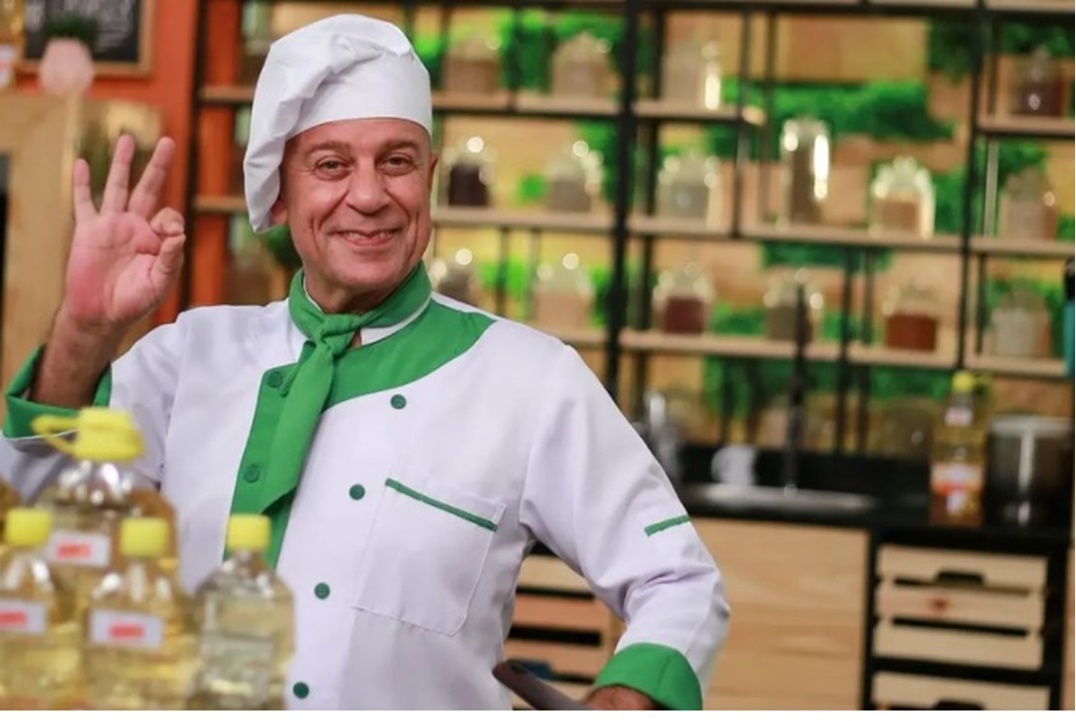 شريف منير في المطبخ