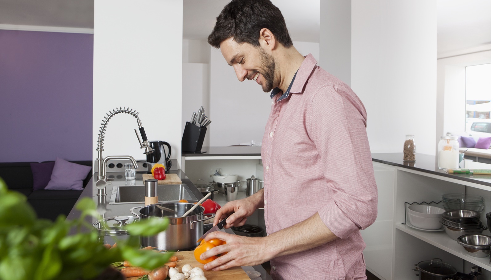 طريقة عمل ورق العنب بدبس الرومان