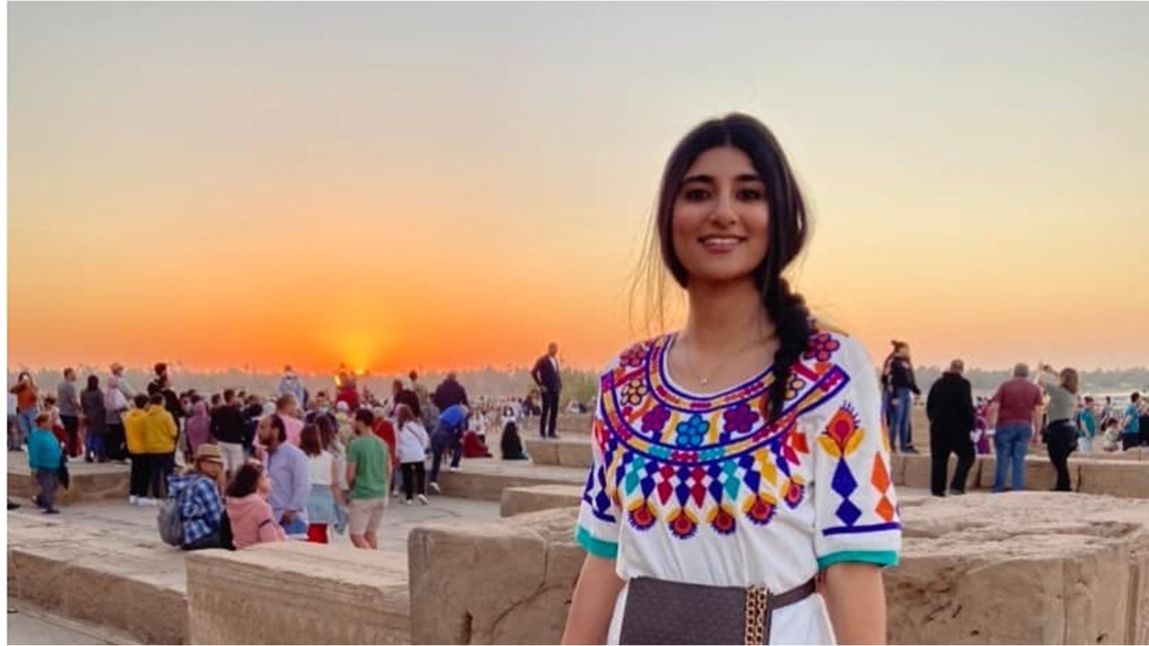 البلوجر منة الزهيي