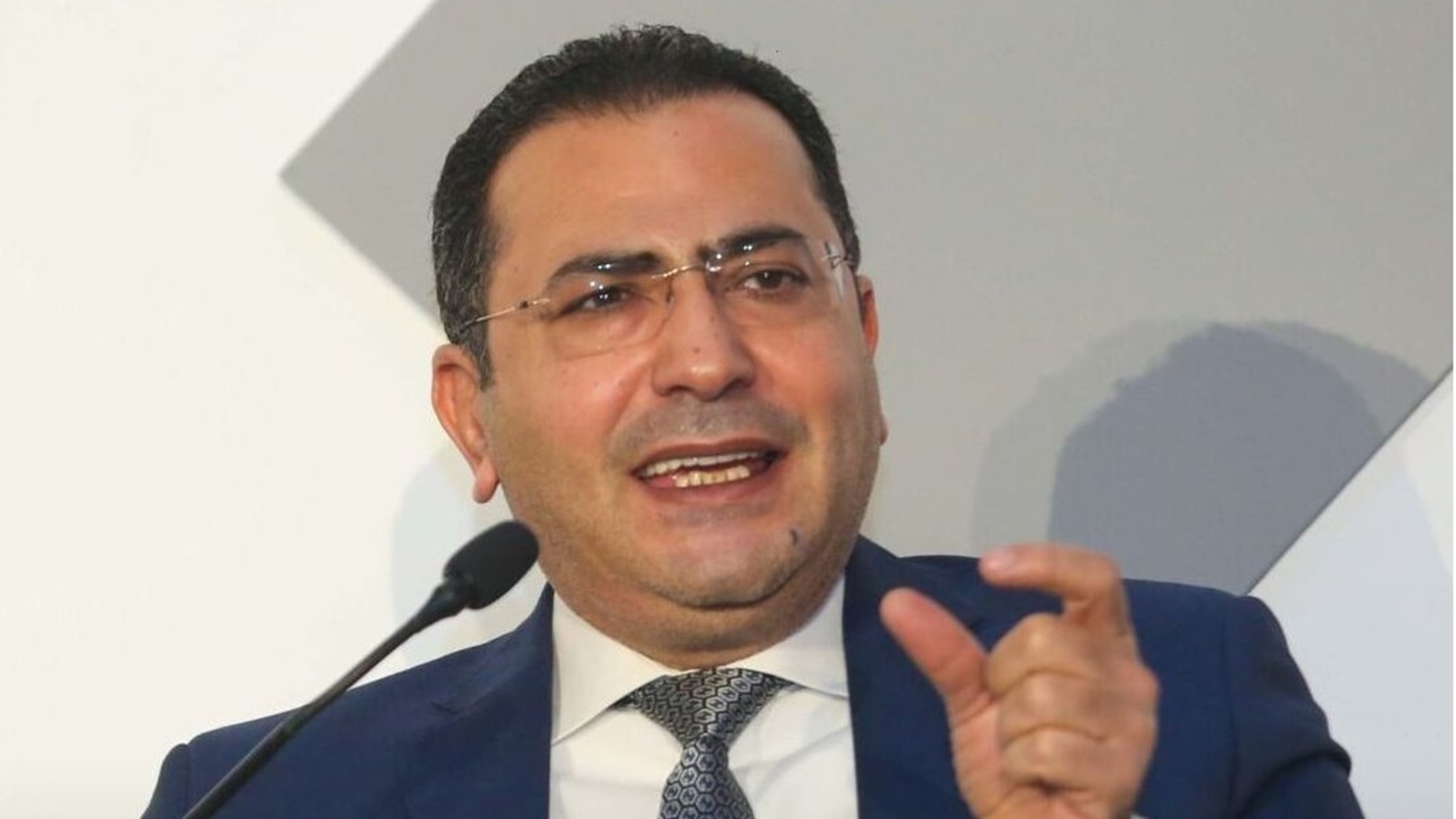 الدكتور أيمن حسام الدين رئيس جهاز حماية المستهلك