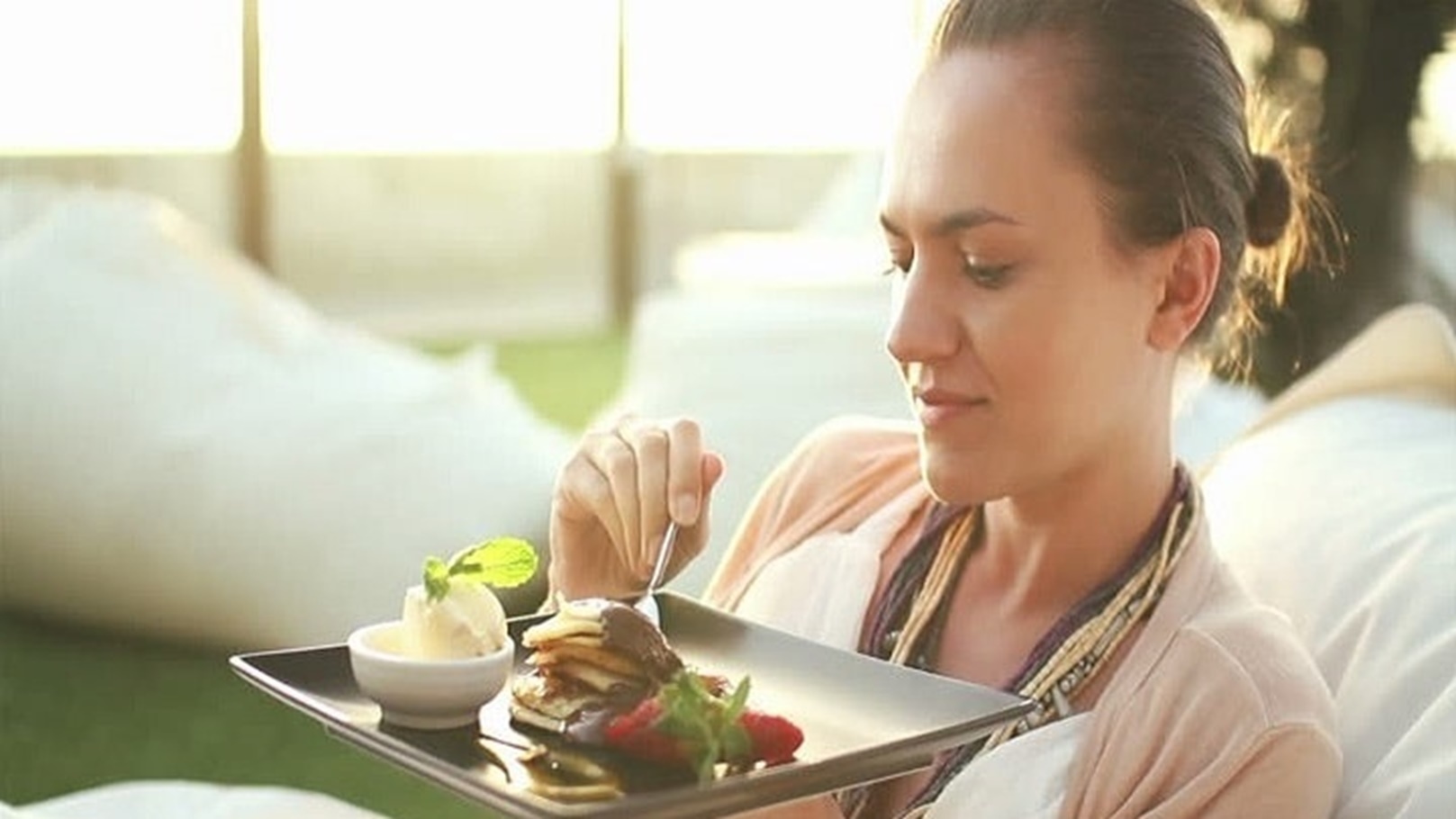 اكل-الحلويات-في-المنام-1