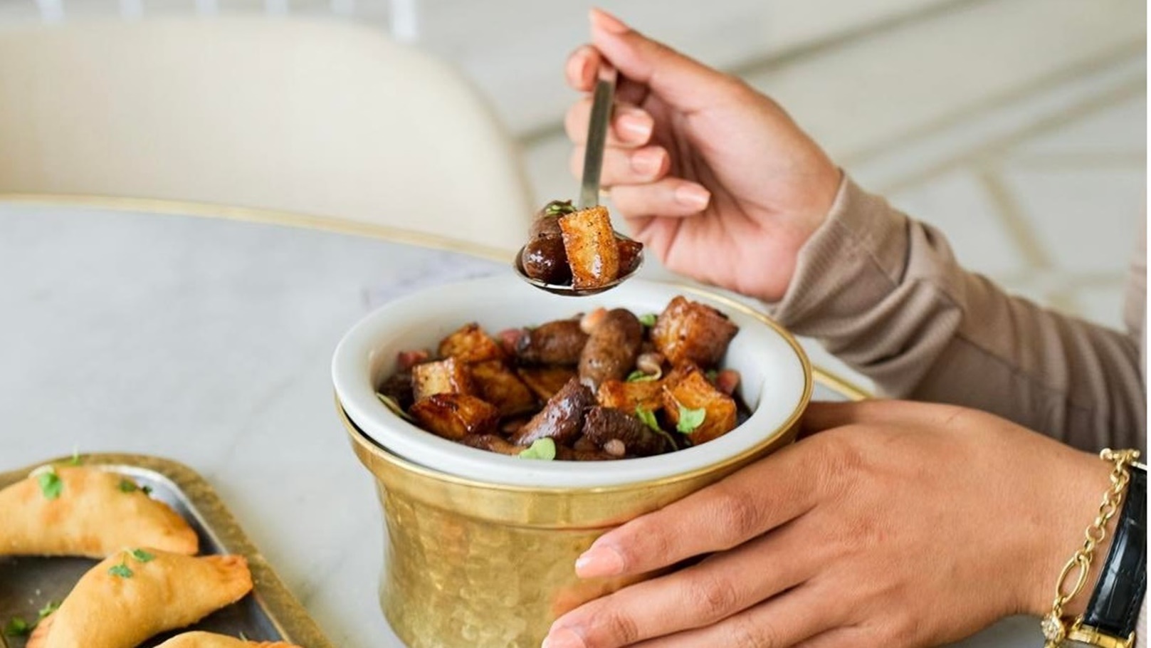 287735568_10166483143725344_7763465305360354499_n