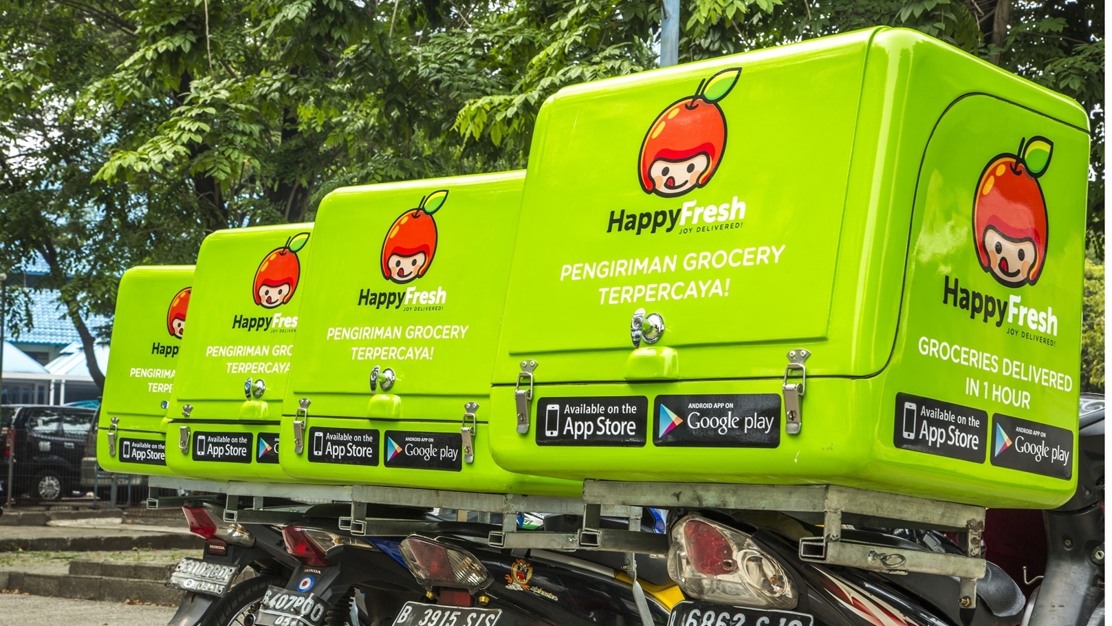 happyfreshs-fleet-of-delivery-vehicles