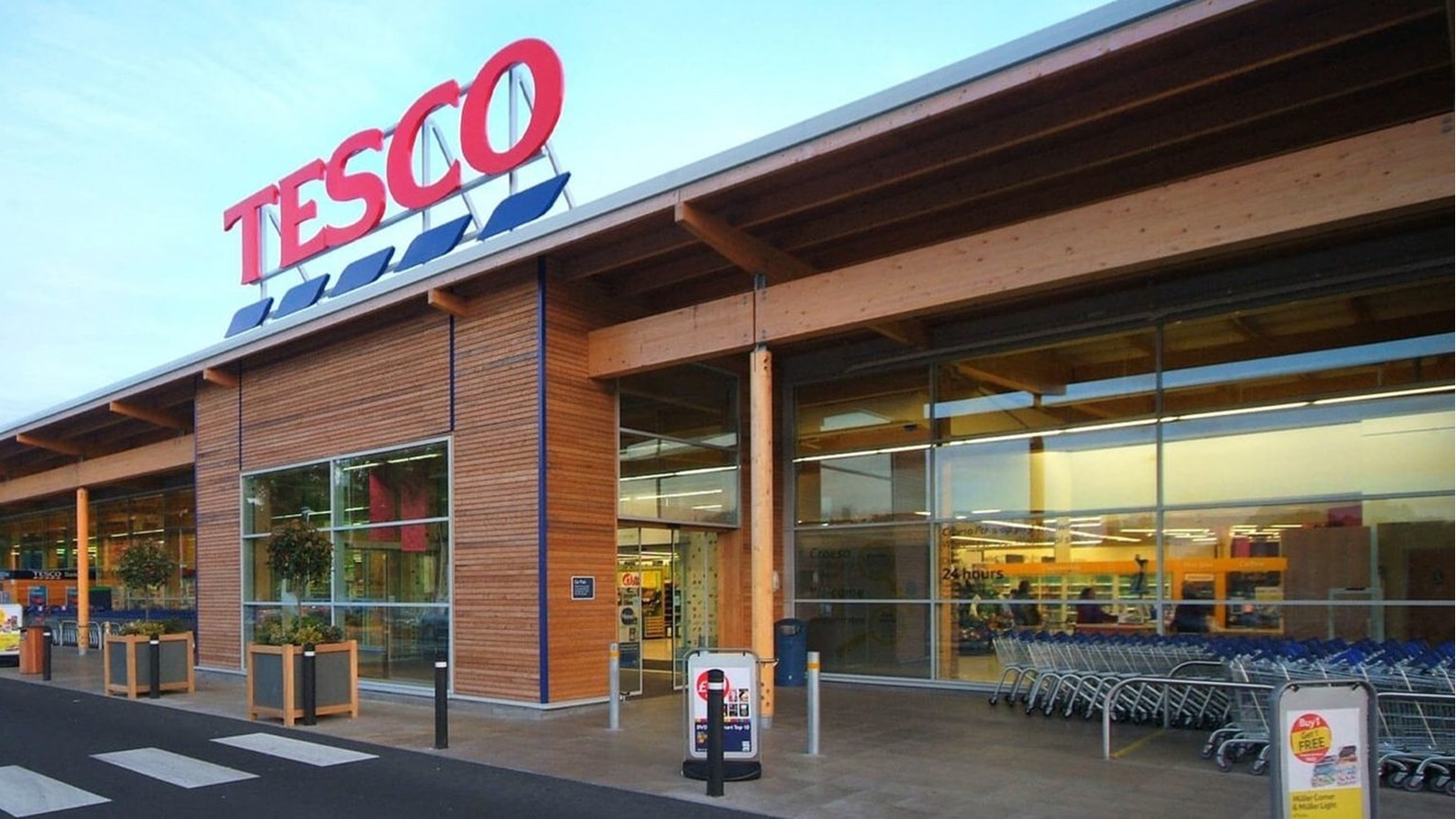 أحد متاجر Tesco