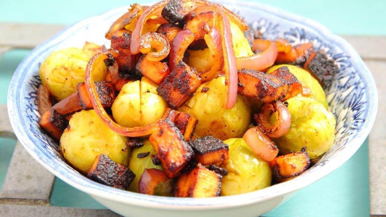 Brussels-Sprouts-with-Tofu-Bacon