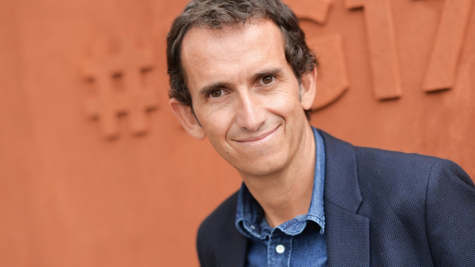 ae7d5e1c-4d00-11e7-a3f4-c742b9791d43