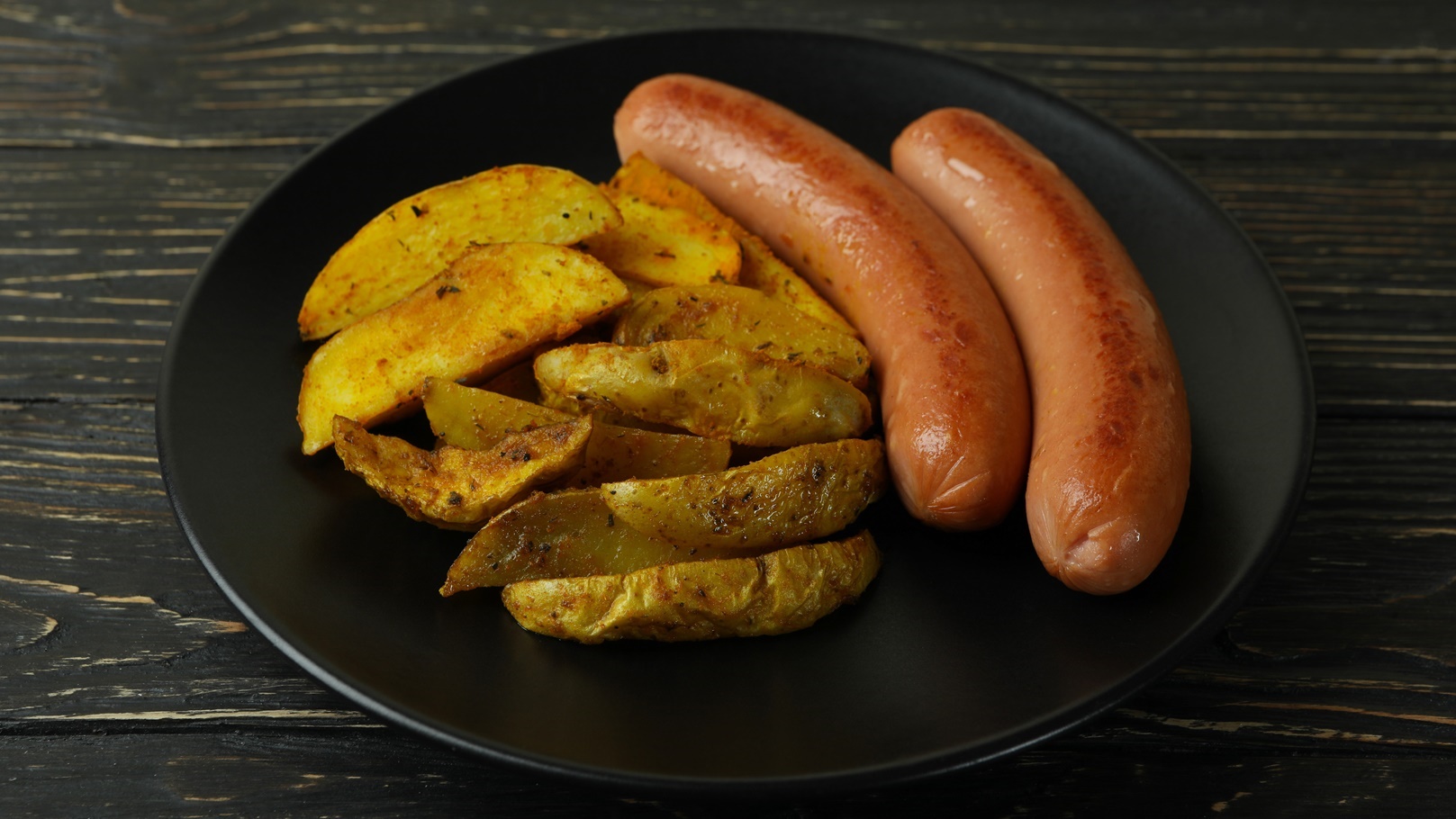 بطاطس بالسجق