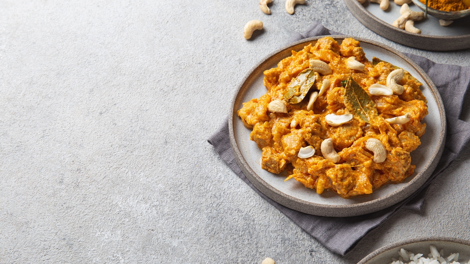 طريقة عمل الدجاج بالكاجو الصيني