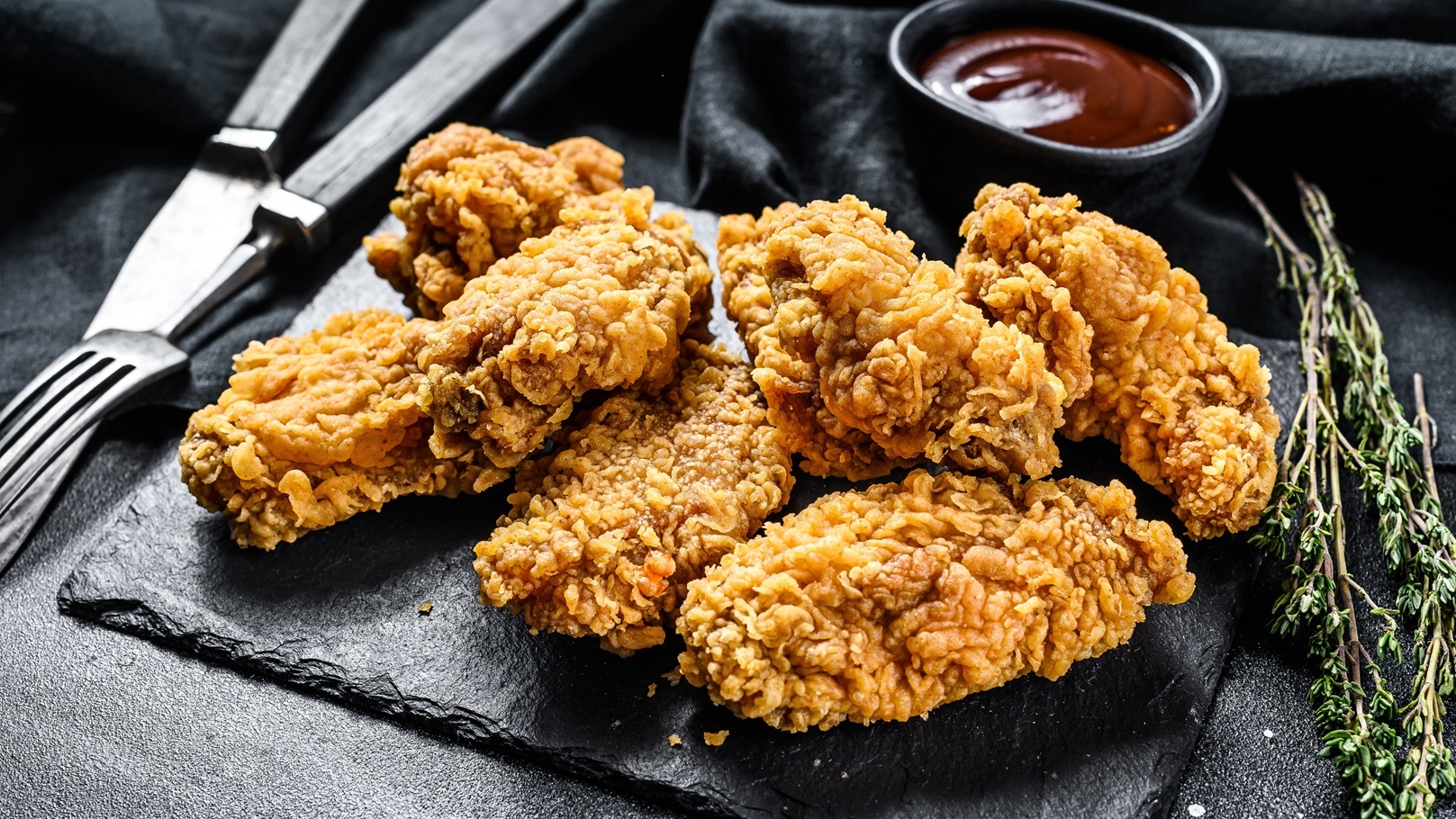 crispy-kentucky-fried-chicken-french-fries-and-tom-2021-10-21-02-53-21-utc