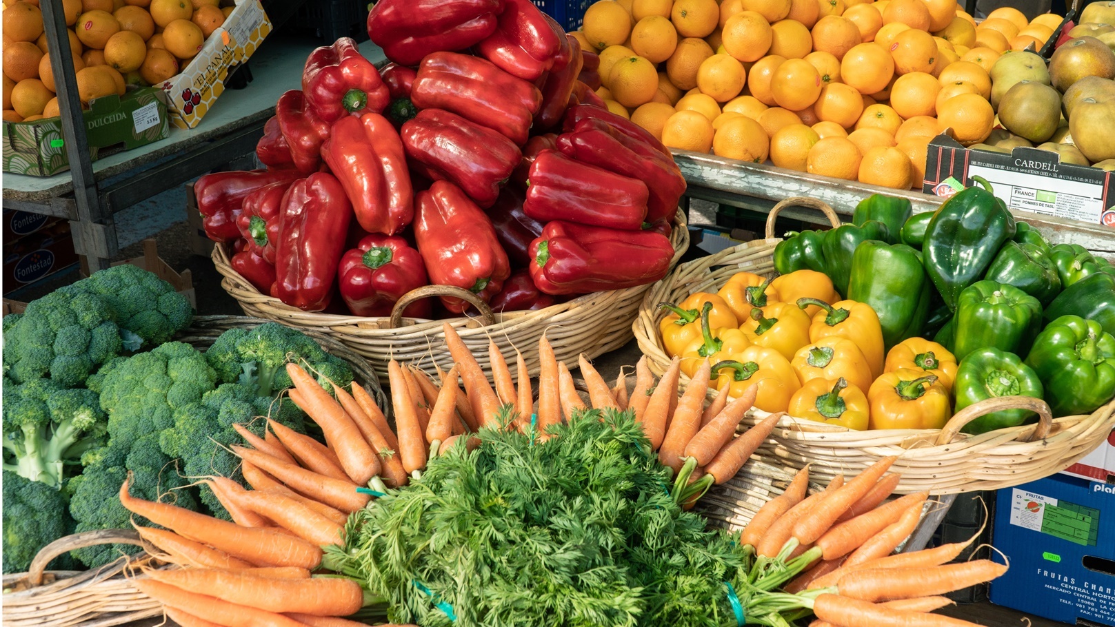 fresh-fruits-and-vegetables-2021-08-28-18-34-55-utc