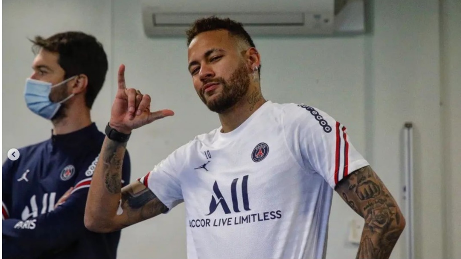 اللاعب البرازيلي نيمار