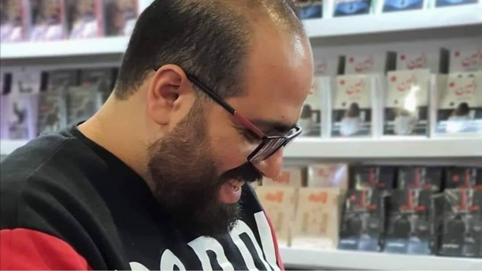 الكاتب محمد عصت