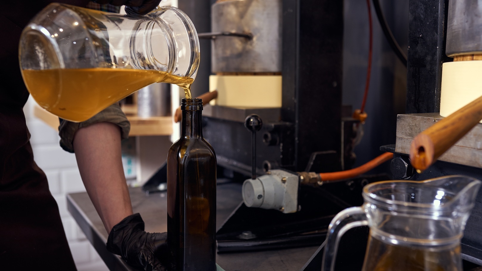 local-small-seed-oil-production-fresh-extra-virgi-2022-02-08-04-01-01-utc