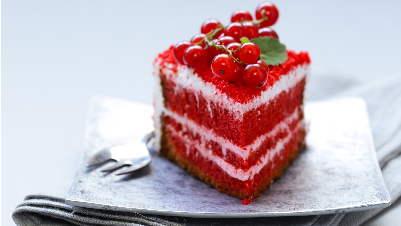 red-velvet-cake-2021-08-26-16-54-50-utc