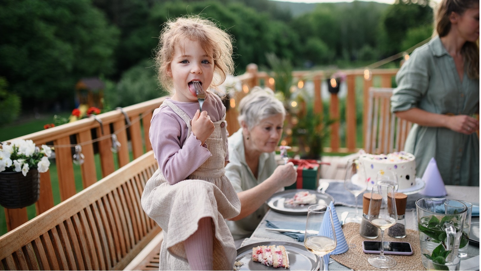 تناول الحلوى -  حلويات - مولتن كيك -   كيك (3)