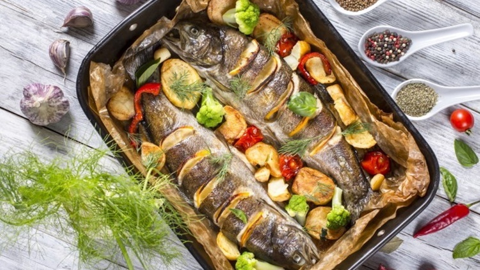 طريقة عمل سمك بالخضار