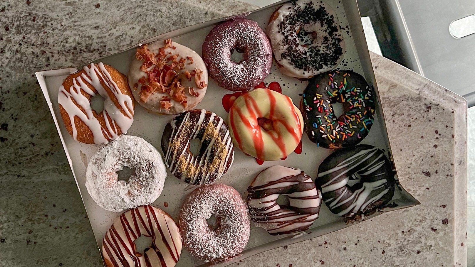 Duck Donuts يفتتح أولى فروعه في مصر بكايرو فيستيفال سيتي في عيد الحب