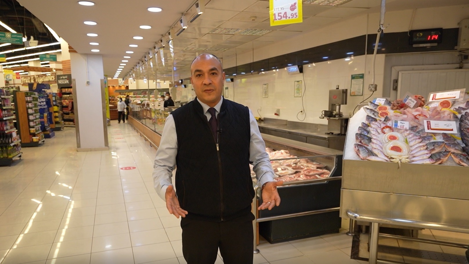 محمد الشرقاوي مدير "سبينيس" فرع مكسيم مول بالتجمع الخامس