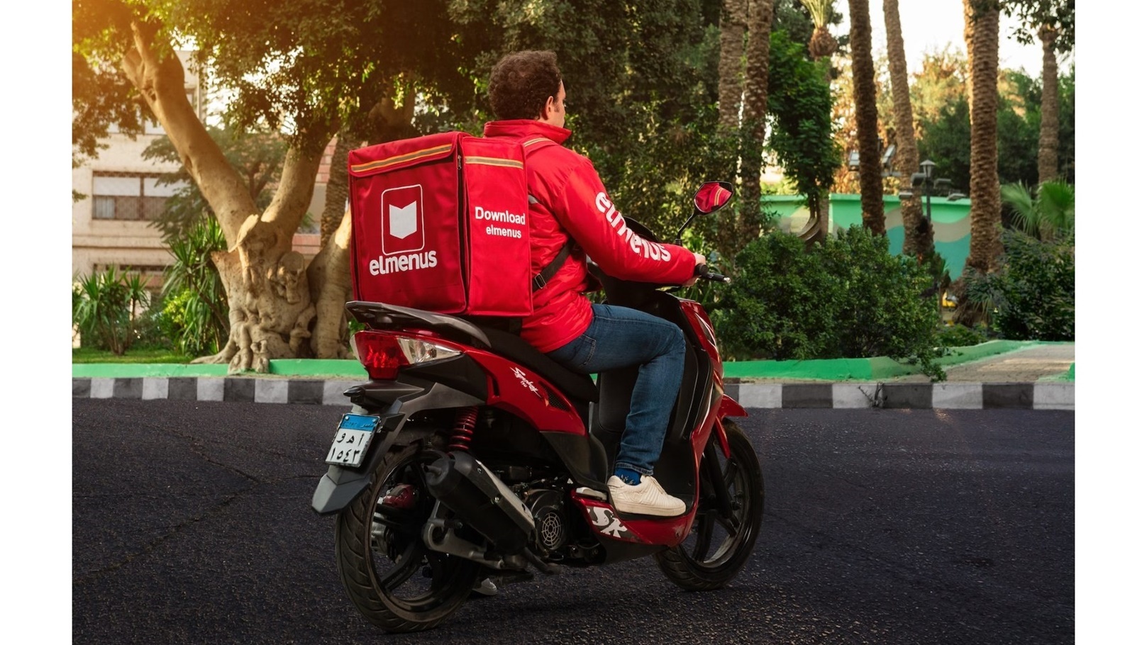 1600-Elmenus-delivery