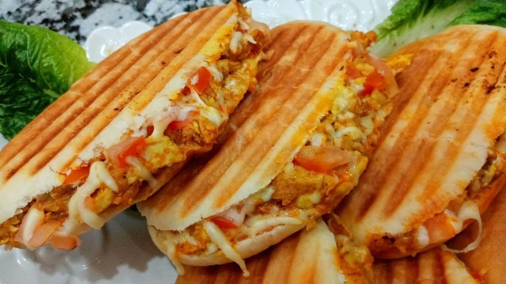 وجبة بانيني الدجاج