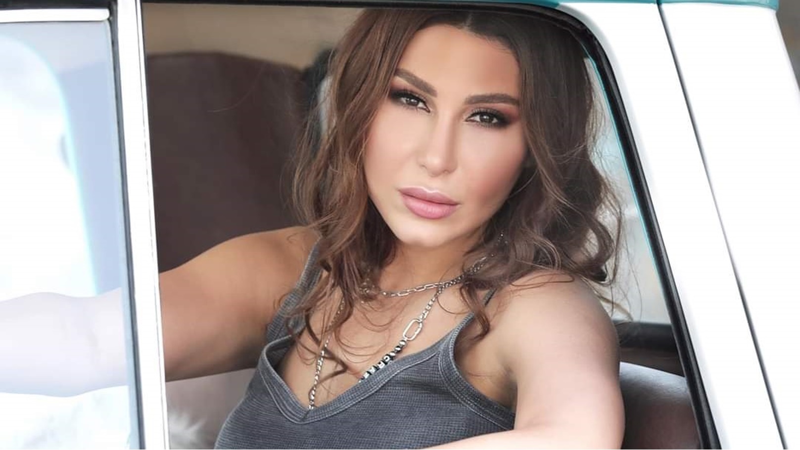 المطربة يارا