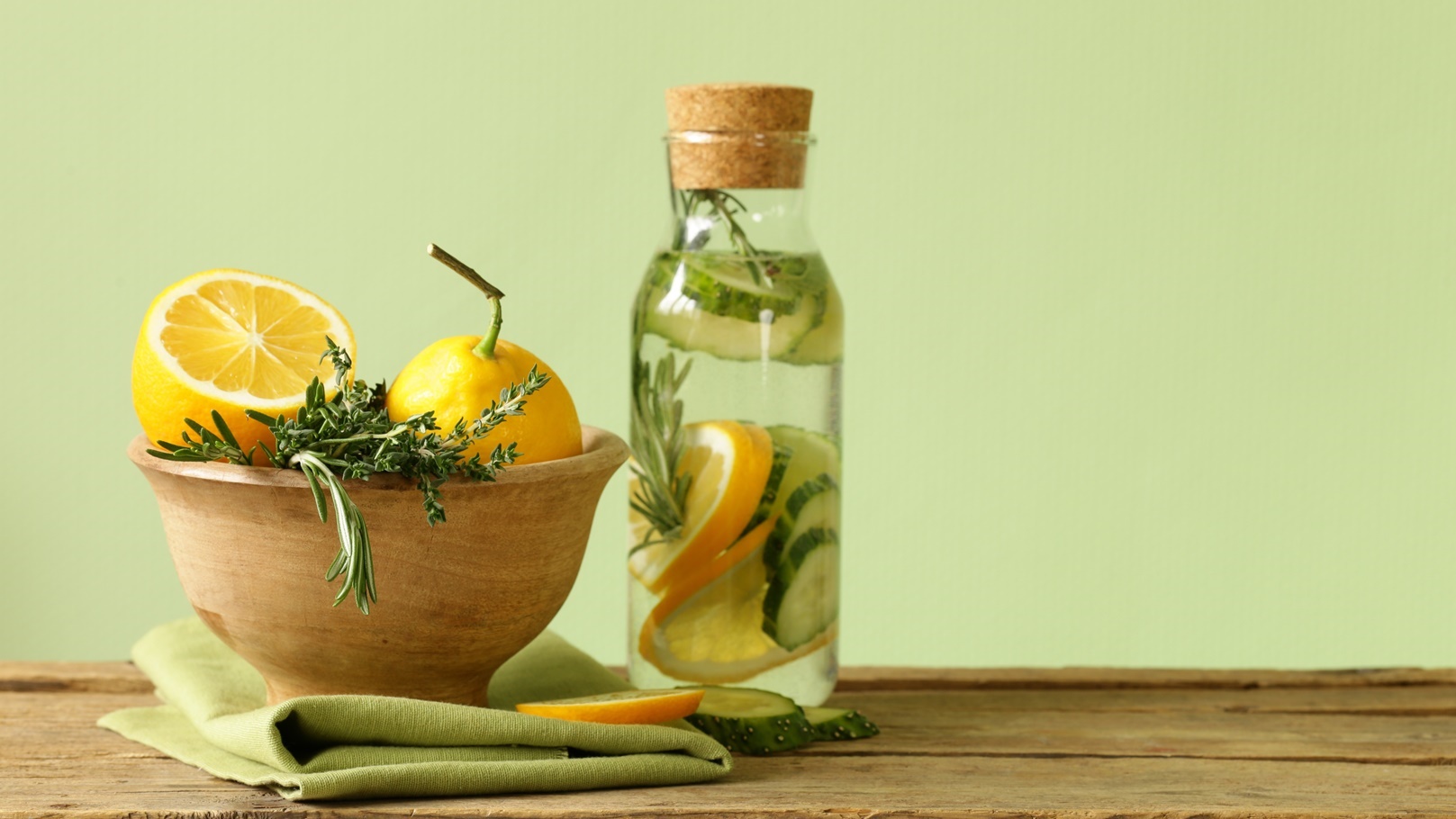 detox-drink-2021-08-26-16-54-22-utc