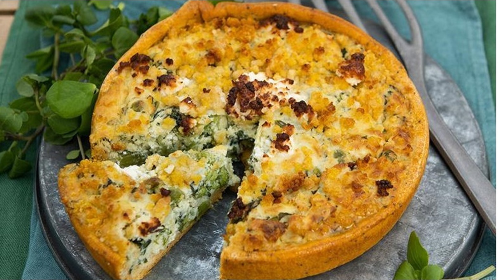 259915_higgidygardengreensricottaquichevegpackedsharingsize_485664_crop