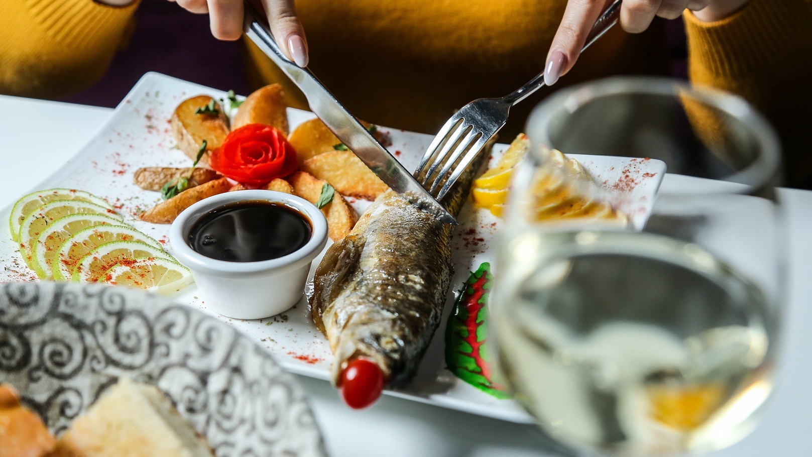 سمك فيليه بصوص الليمون